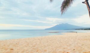 Marinduque's Poctoy White Beach